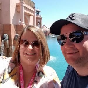 Meet your Posher, Christy